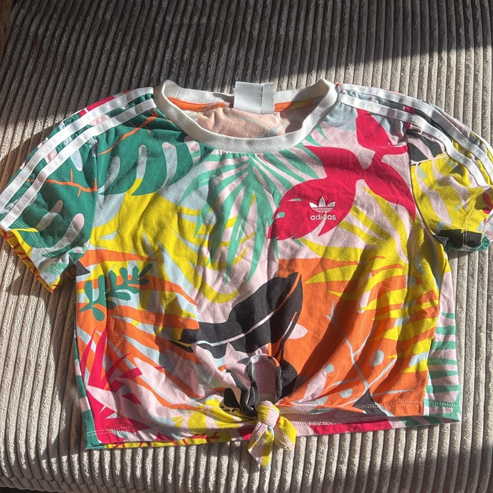 Adidas tropical front tie crop top size small